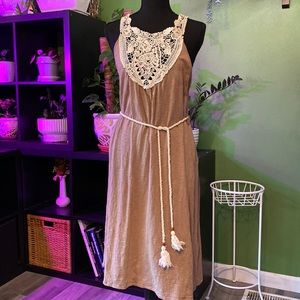Lace front sleeveless dress